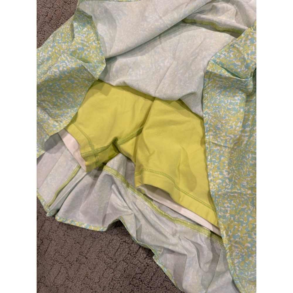 Tasc Skort Skirt Sz. M Green Rhythm Tennis Golf Pickleball Athletic NWT (Q1) - Picture 6 of 6